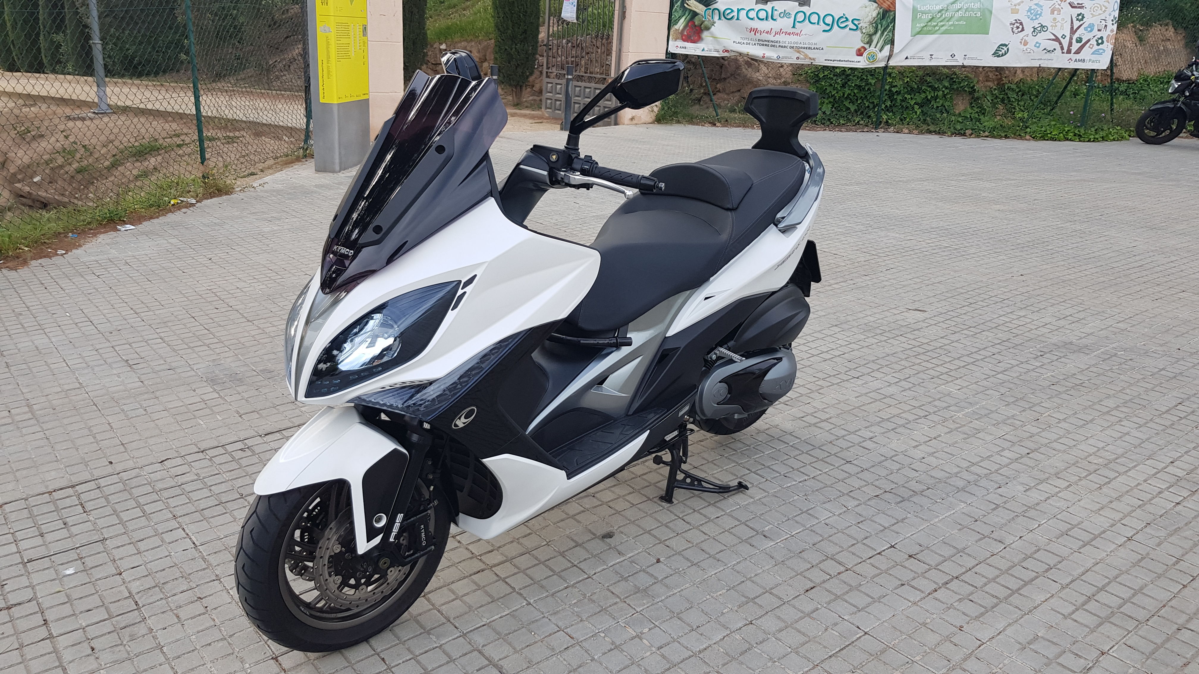 Kymco 400i ABS