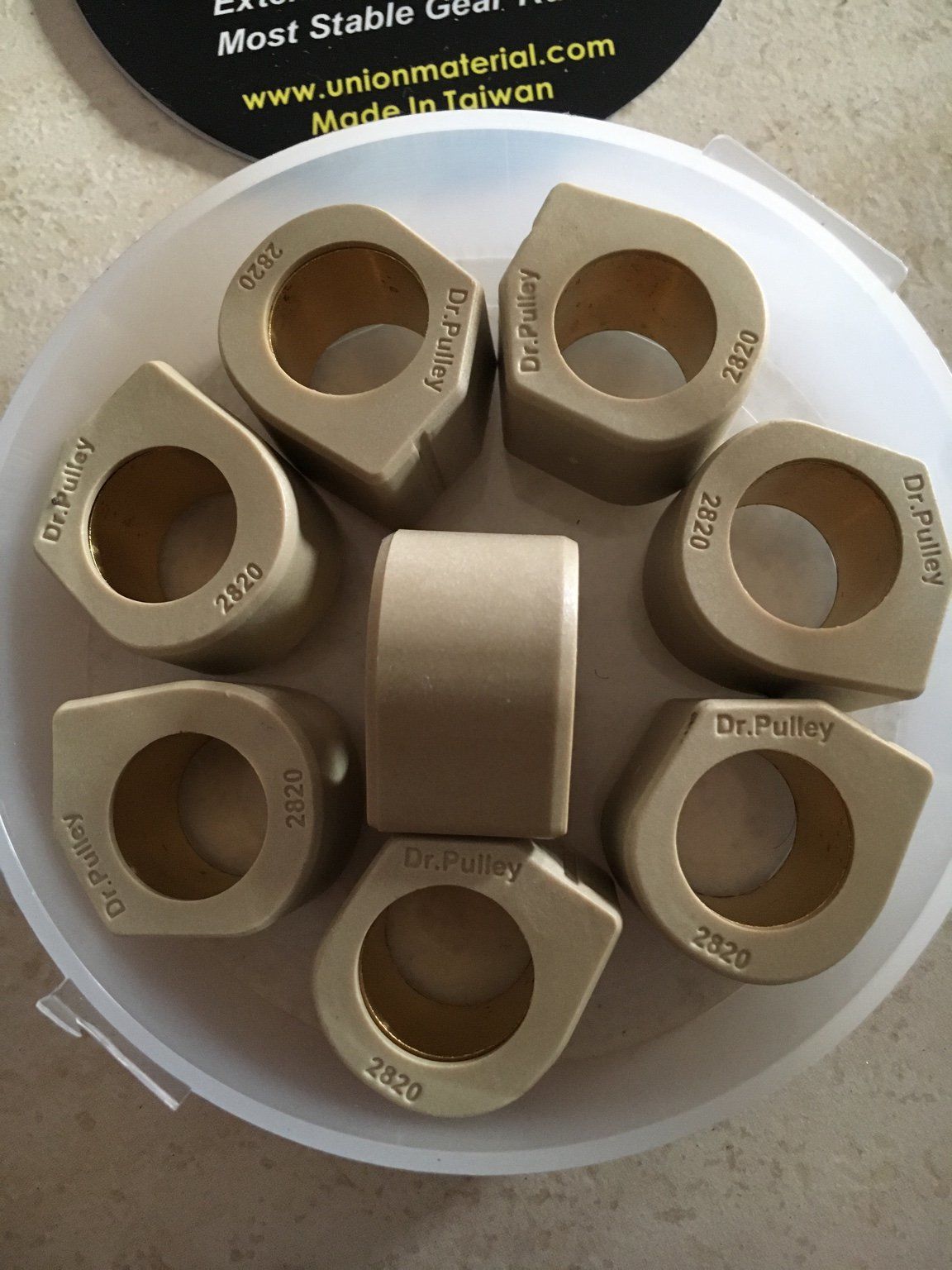 SE VENDE RODILLOS DR PULLEY KXCT 300 REGALO GUIAS