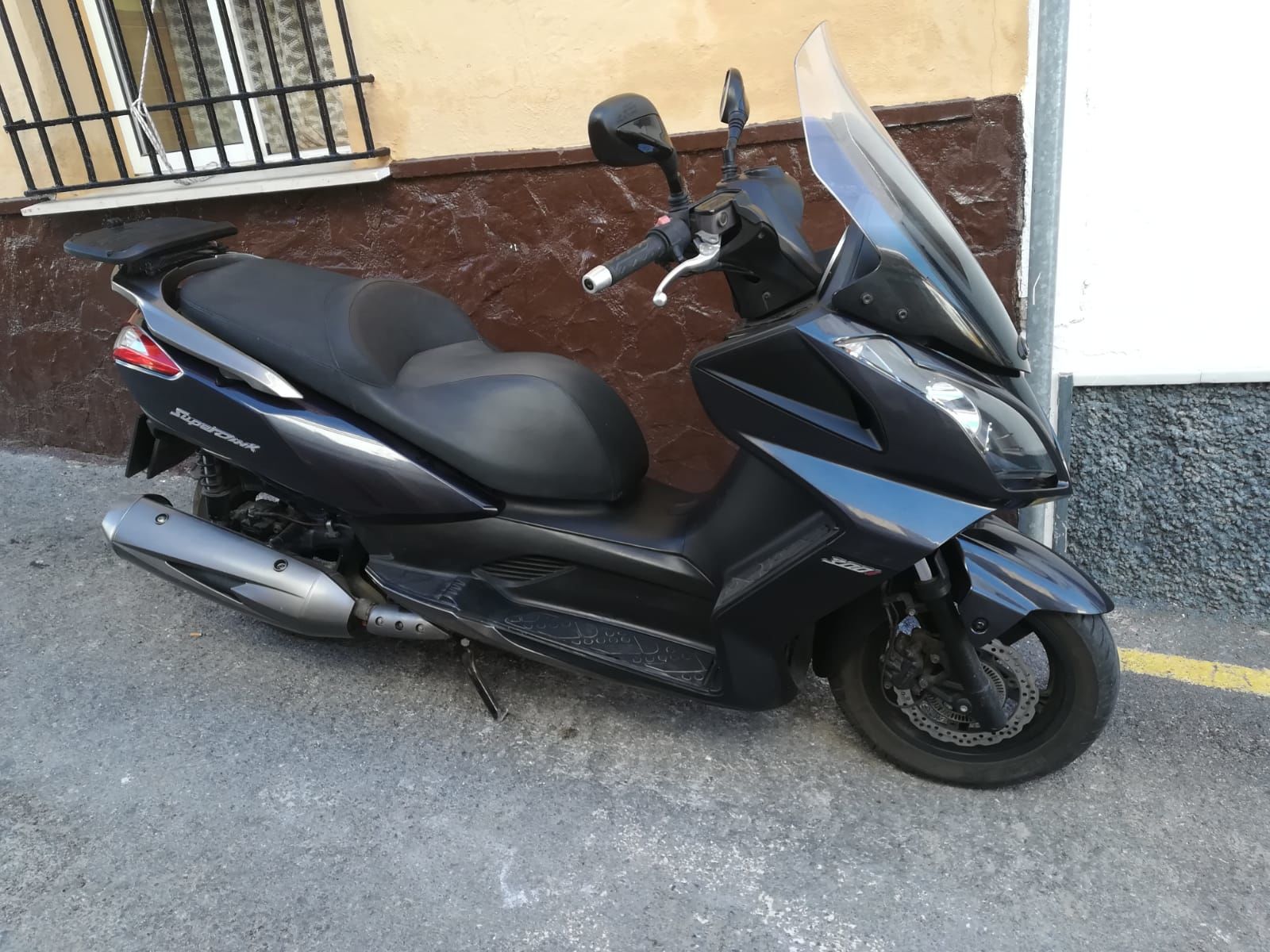 VENDO SUPER DINK 300  DE 2011 CON 33 CV