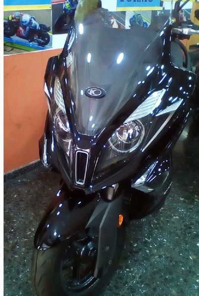 kymco1.jpg.a87a39dc5fc35231944590e1e0286c91.jpg