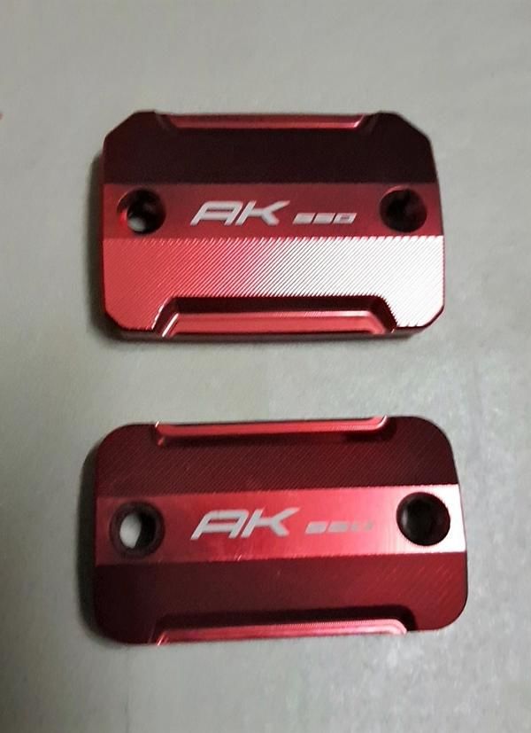 VENDO TAPAS DE DEPOSITO DE FRENOS METALICAS