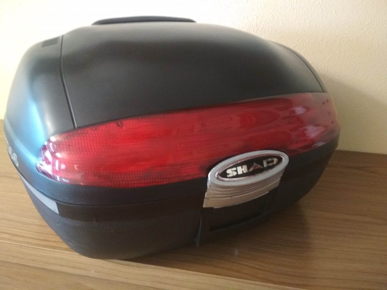 Baúl Moto SHAD SH44 + Respaldo