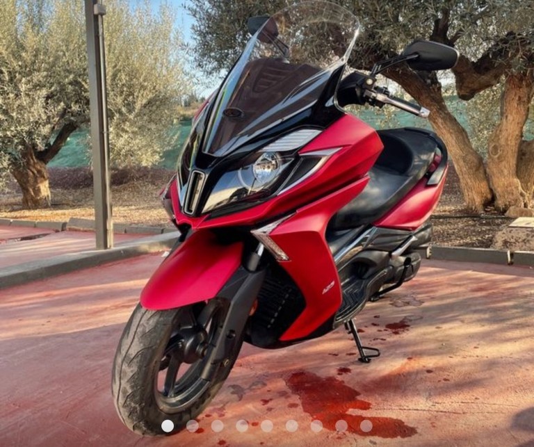 Kymko Super Dink 125cc Scooter.jpeg